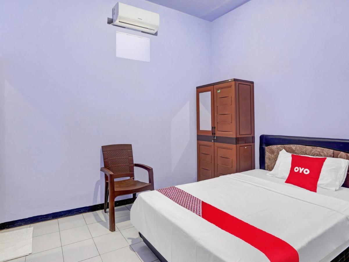 Oyo 90344 Wijayanti Hotel Banyuwangi  Eksteriør billede